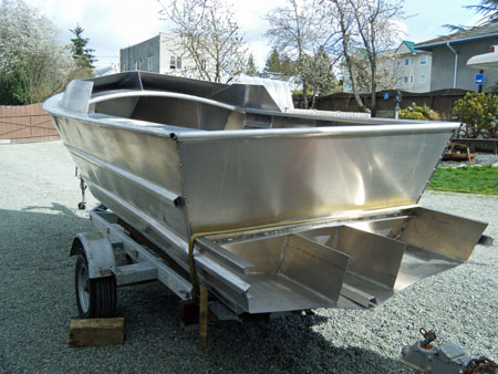 9.Bare-hull